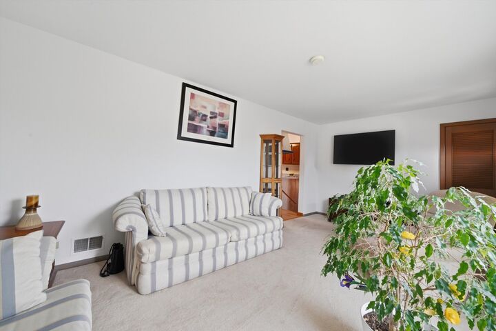 Property Photo: 3830 S 56th Court IL 60804