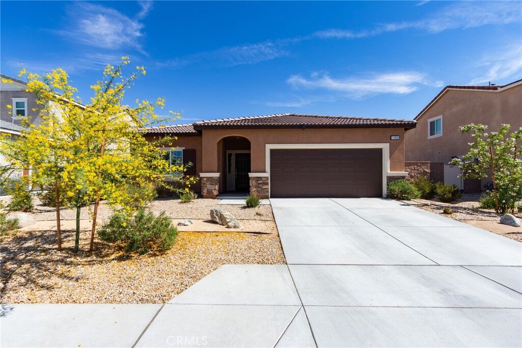 Property Photo:  11856 Calenda Court  CA 92392 