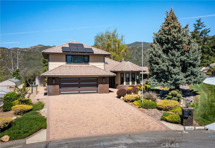 Property Photo:  13046 Oak Crest  CA 92399 