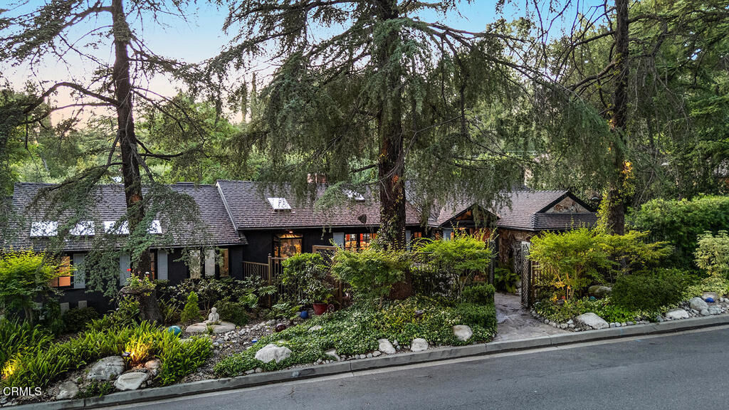 Property Photo: 4953 Alta Canyada Road CA 91011