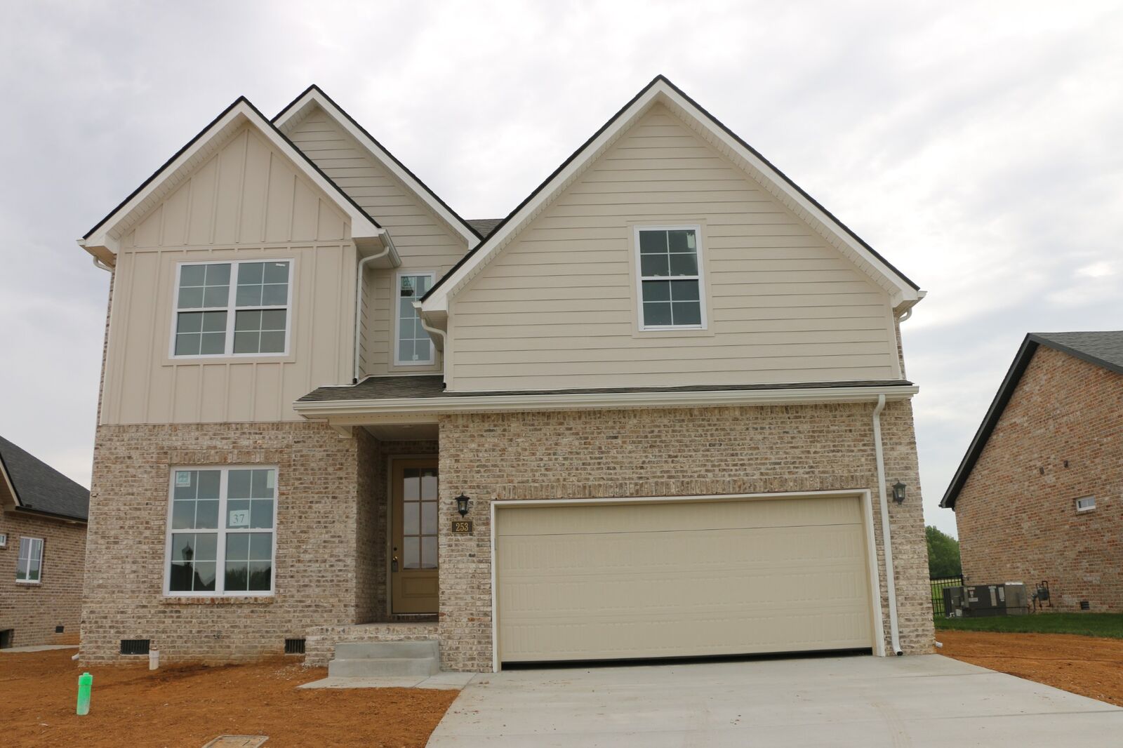 Property Photo: 37 Park At Oliver Farms TN 37043