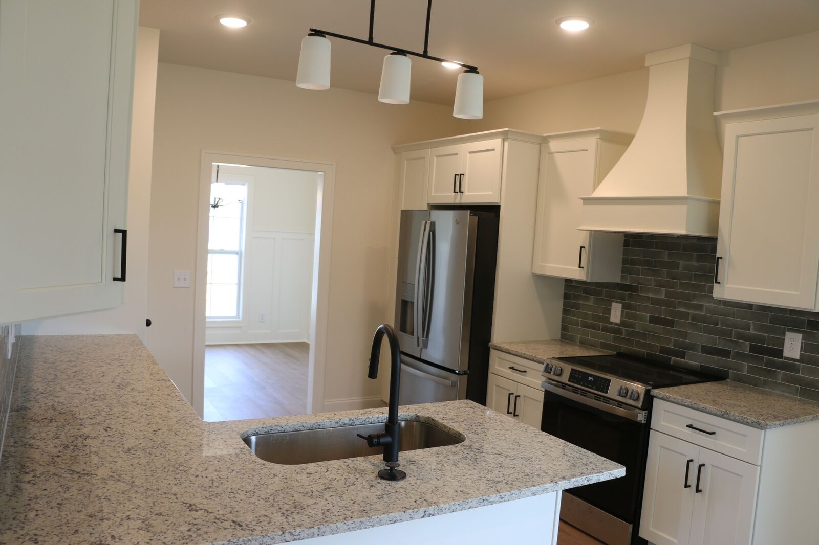 Property Photo: 253 Harvest Moon Dr TN 37043
