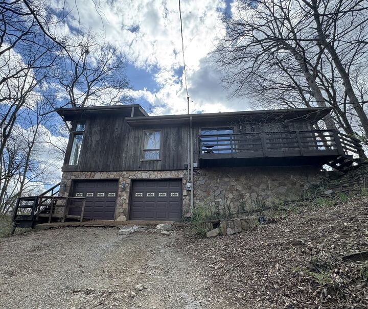 Property Photo: 6606 Ormond Dr TN 37205