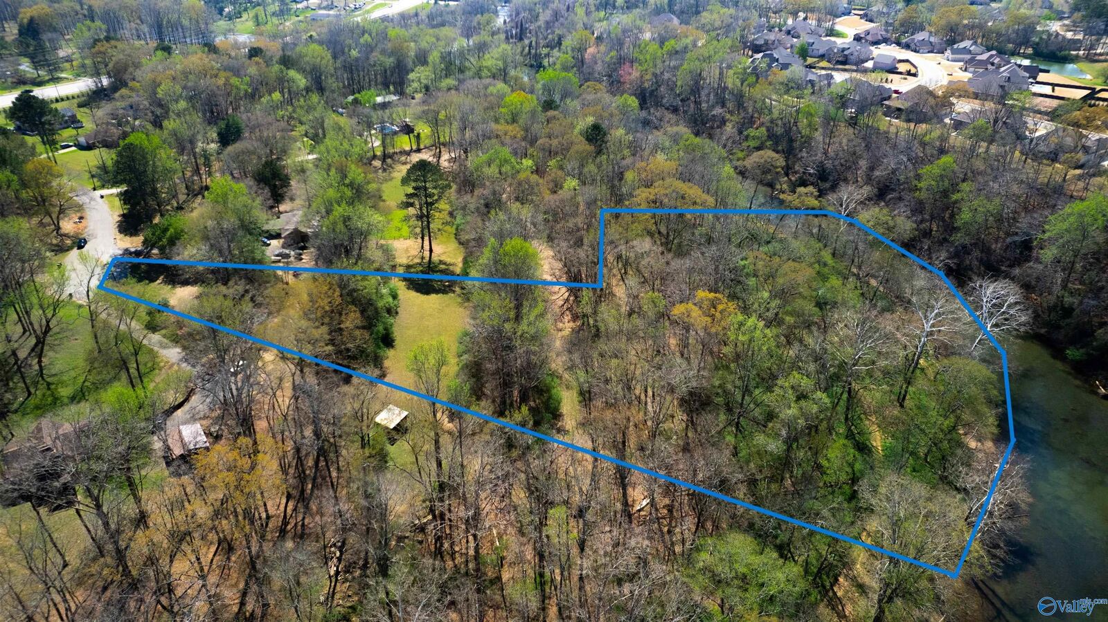Property Photo:  5.59 Acres Finlen Road  AL 35811 