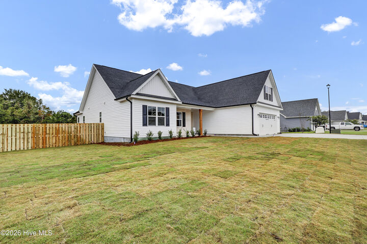 Property Photo: 466 Bellows Lane NC 28457