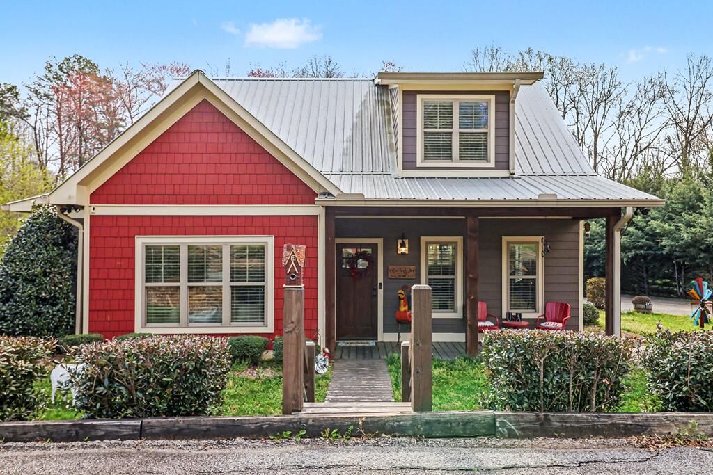 Property Photo: 584 Ada Street GA 30513