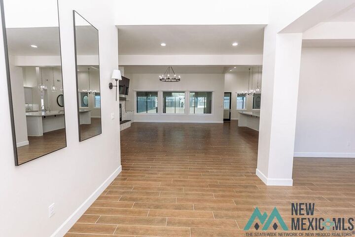 Property Photo:  1610 N Mesa Street  NM 88220 