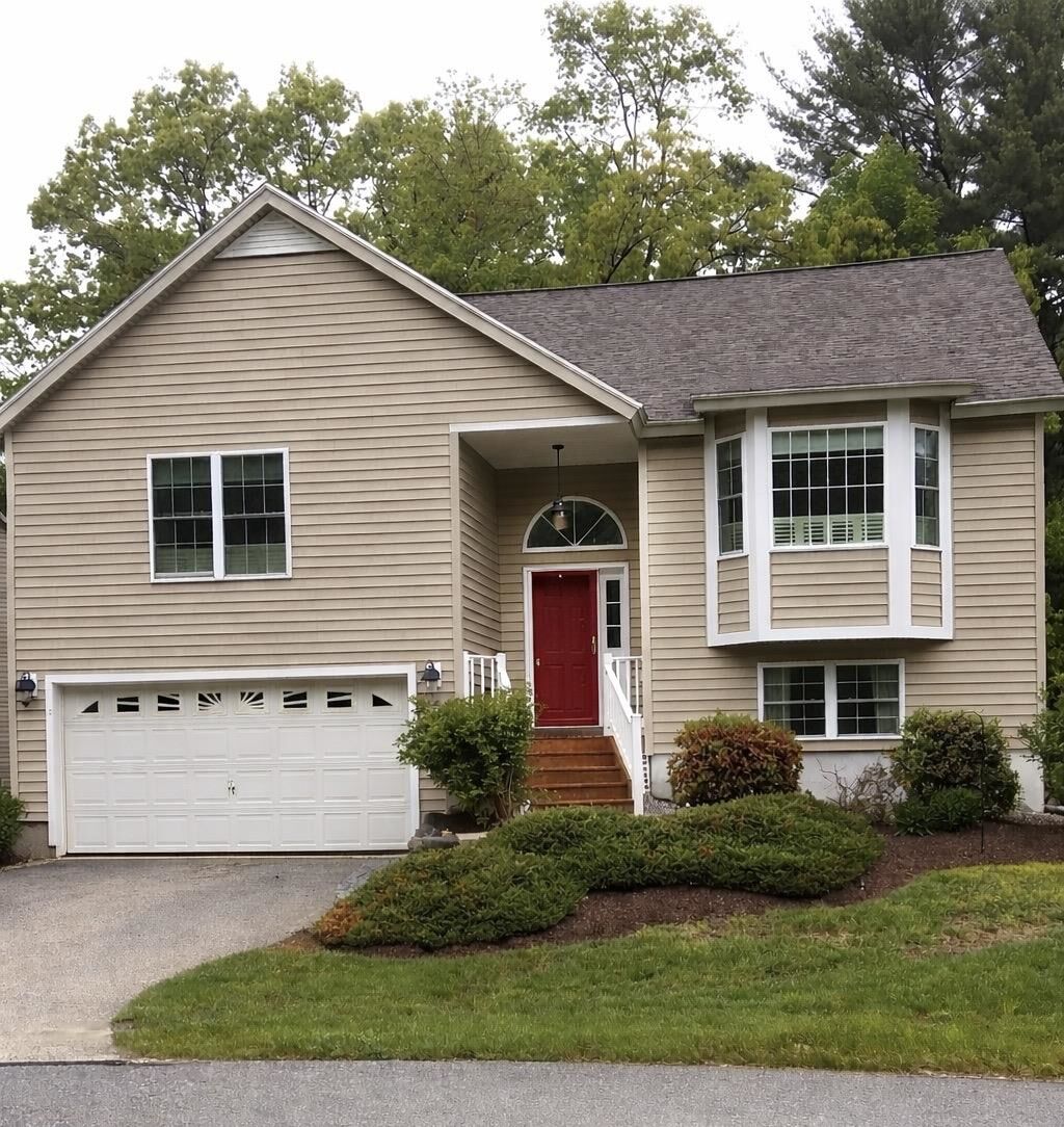 Property Photo: 11 Blueberry Lane NH 03827