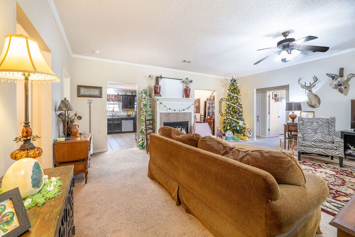 Property Photo:  604 E Ash  AR 72703 