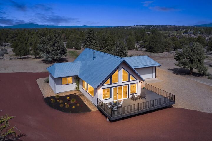 Property Photo:  3342 SW 73rd Street  OR 97756 