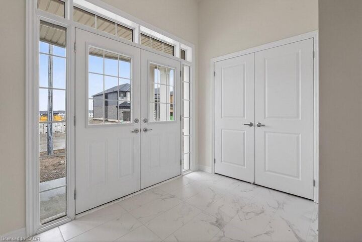 Photo de la propriété: 13 Arding Circle ON N3L 0P9