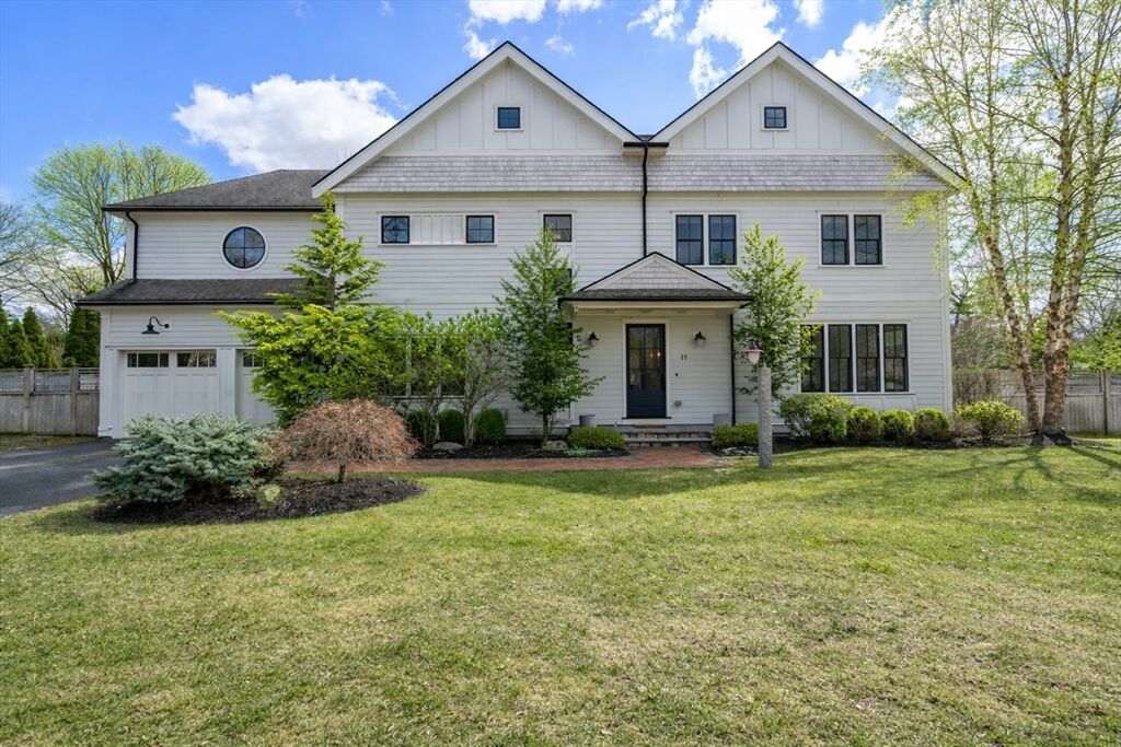 Property Photo:  11 Fisher Ave  MA 02482 