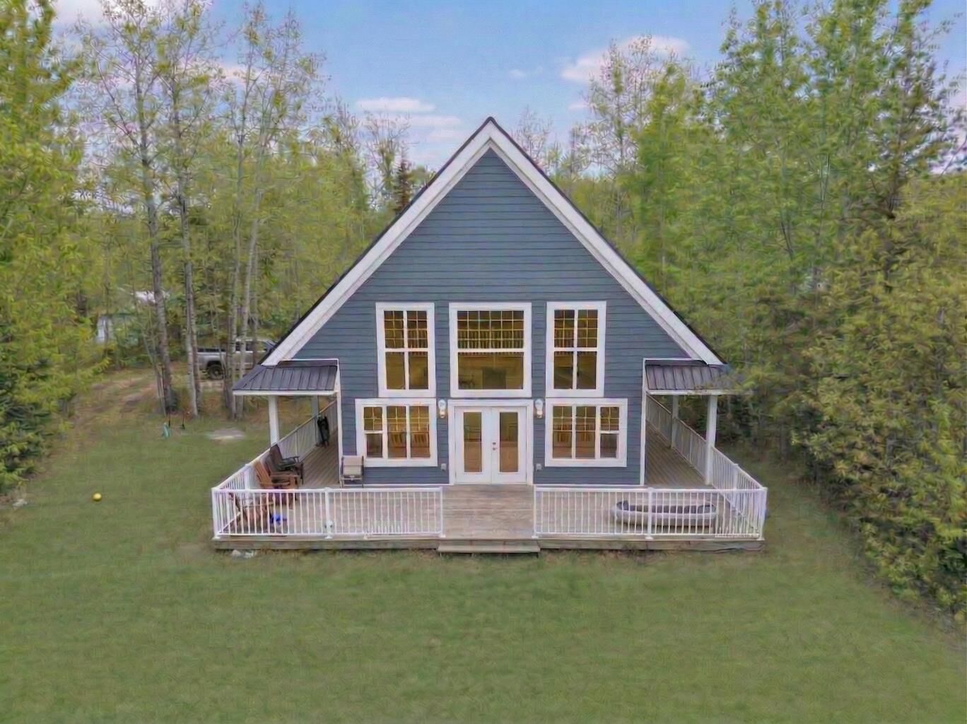 Property Photo: 151 Peace River Avenue AB T0G 1J0