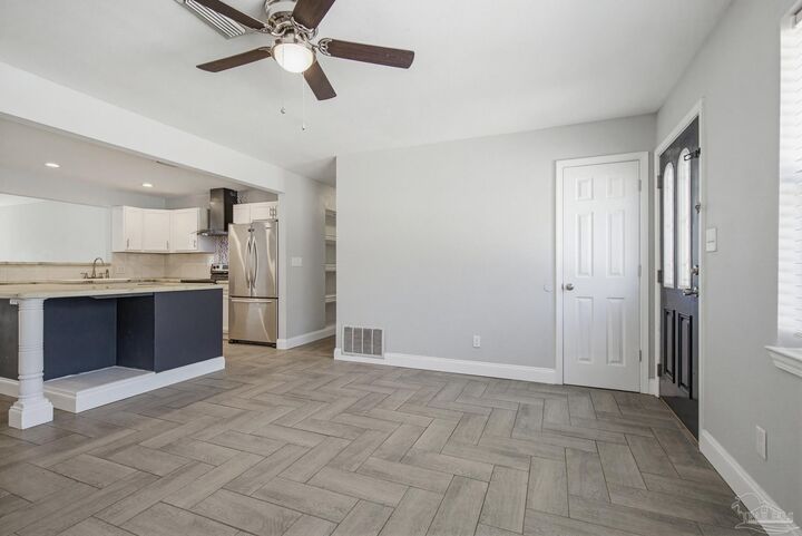 Property Photo:  1225 Fretz St  FL 32534 