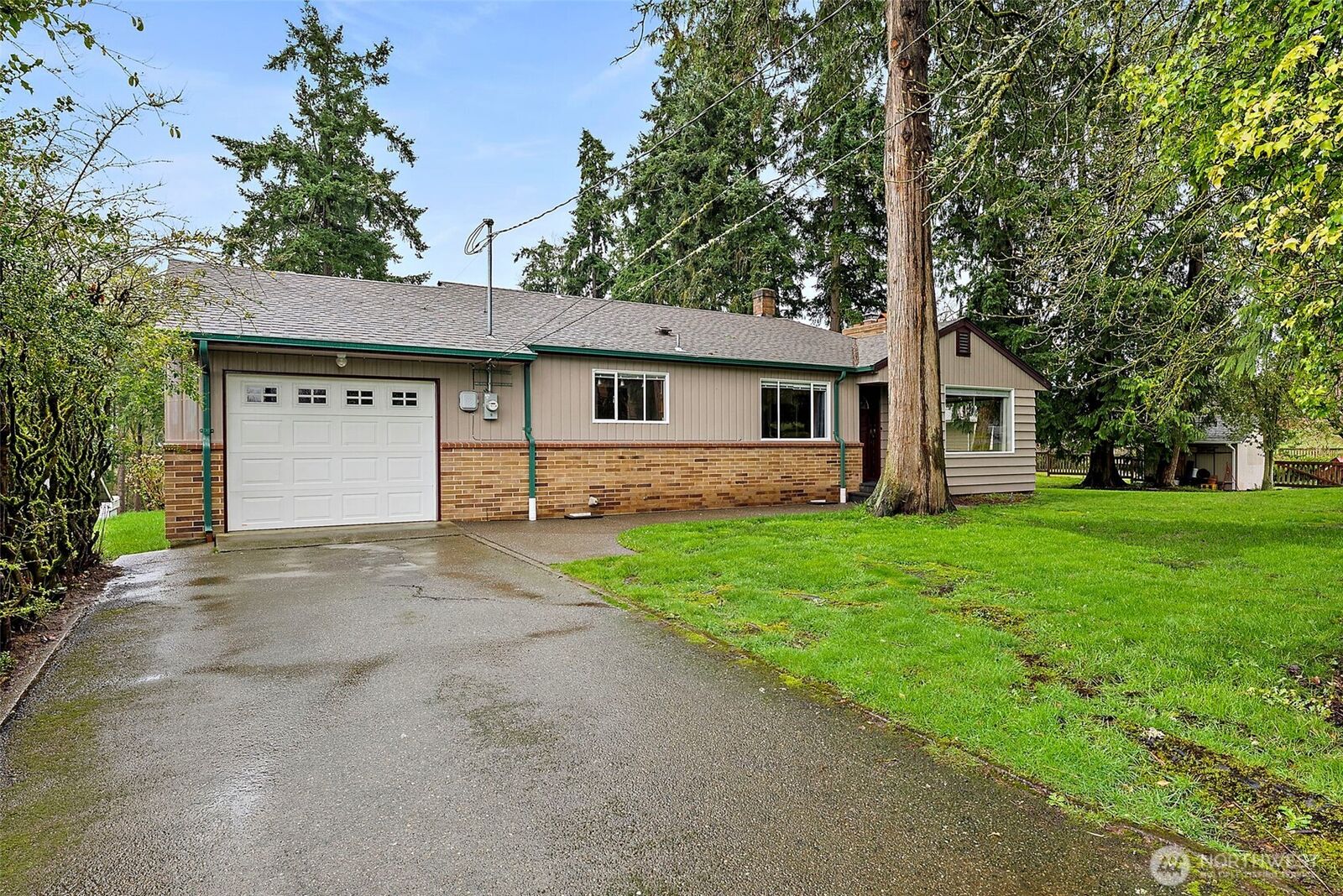 Property Photo: 1105 21st Street SW WA 98371