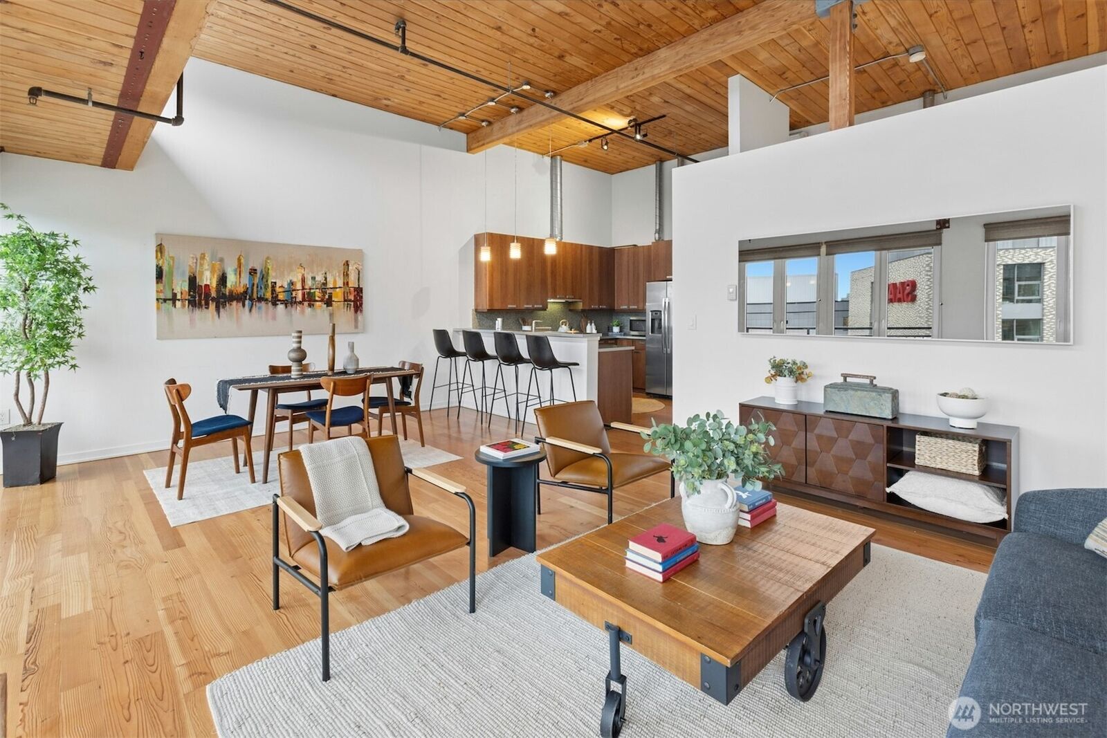 Property Photo:  1408  12th Avenue 508  WA 98122 