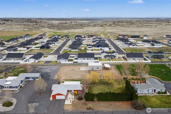 Property Photo:  2392  Cherry Blossom Drive  WA 98823 