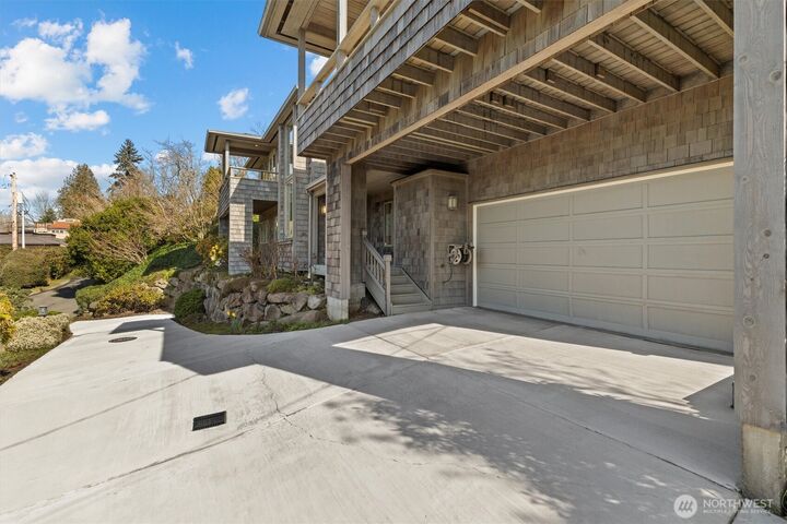 Property Photo: 2800 68th Avenue SE WA 98040