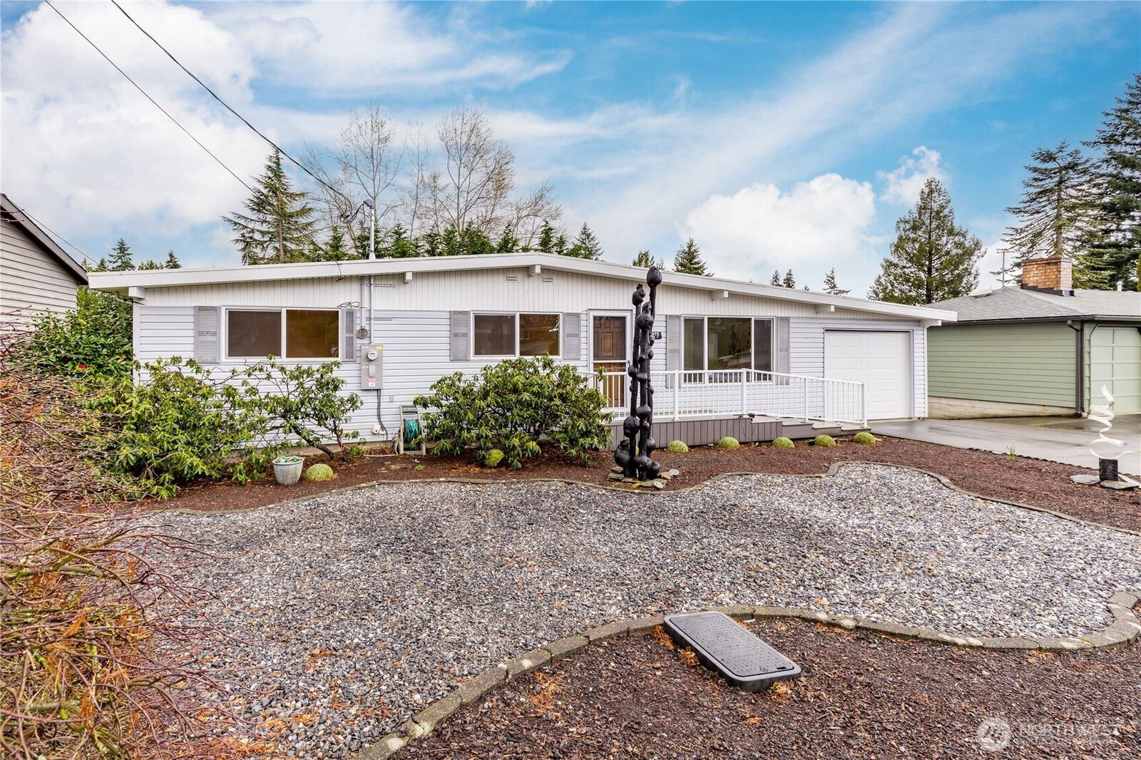 Property Photo:  12621 SE 158th Street  WA 98058 