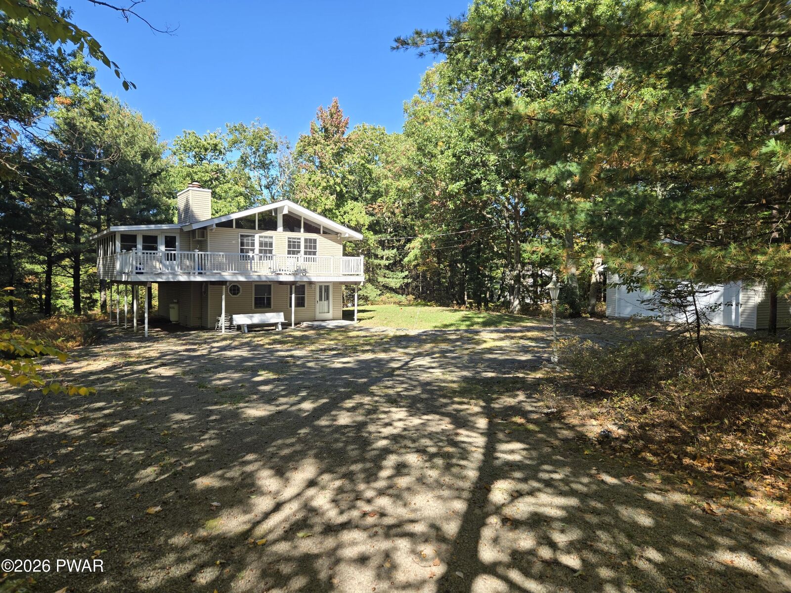 Property Photo:  802 Clydesdale Court  PA 18428 