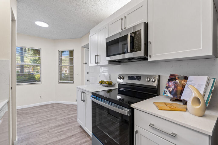 Property Photo:  1251 SW 125th Avenue 105T  FL 33027 