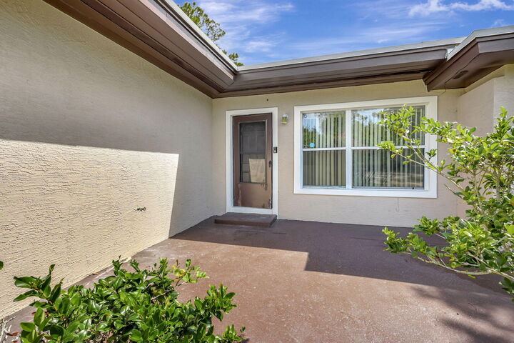 Property Photo:  3701 Avenue S  FL 34947 