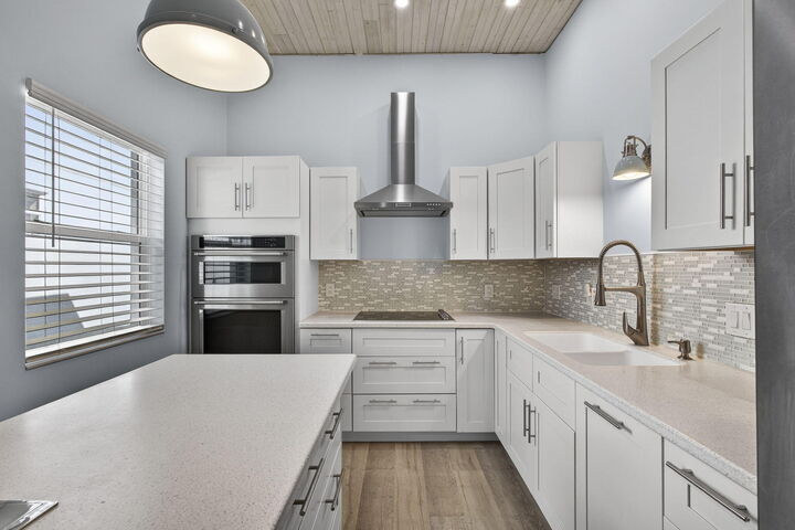 Property Photo: 15399 N 61st Pl Place N FL 33470