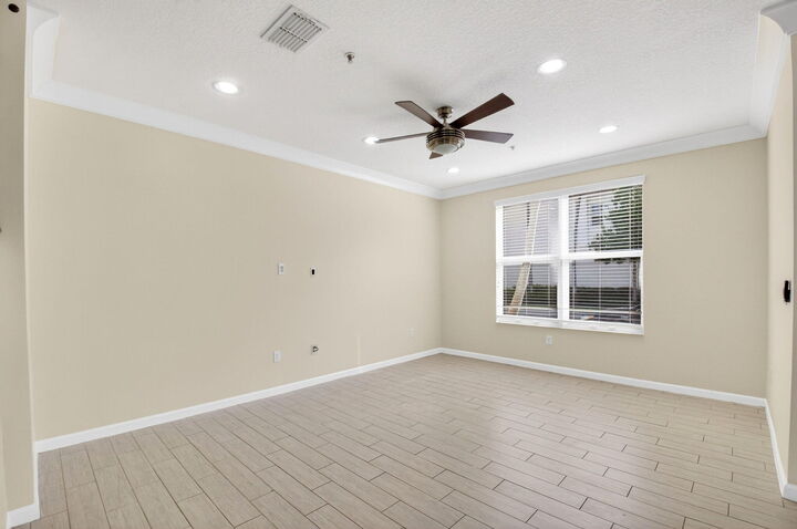Property Photo:  4920 NW 15th Avenue  FL 33431 