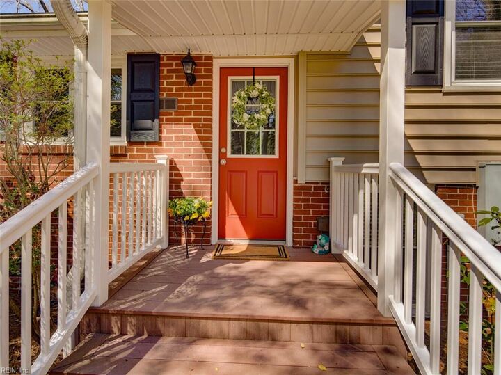 Property Photo: 1672 Tautog Rd VA 23433