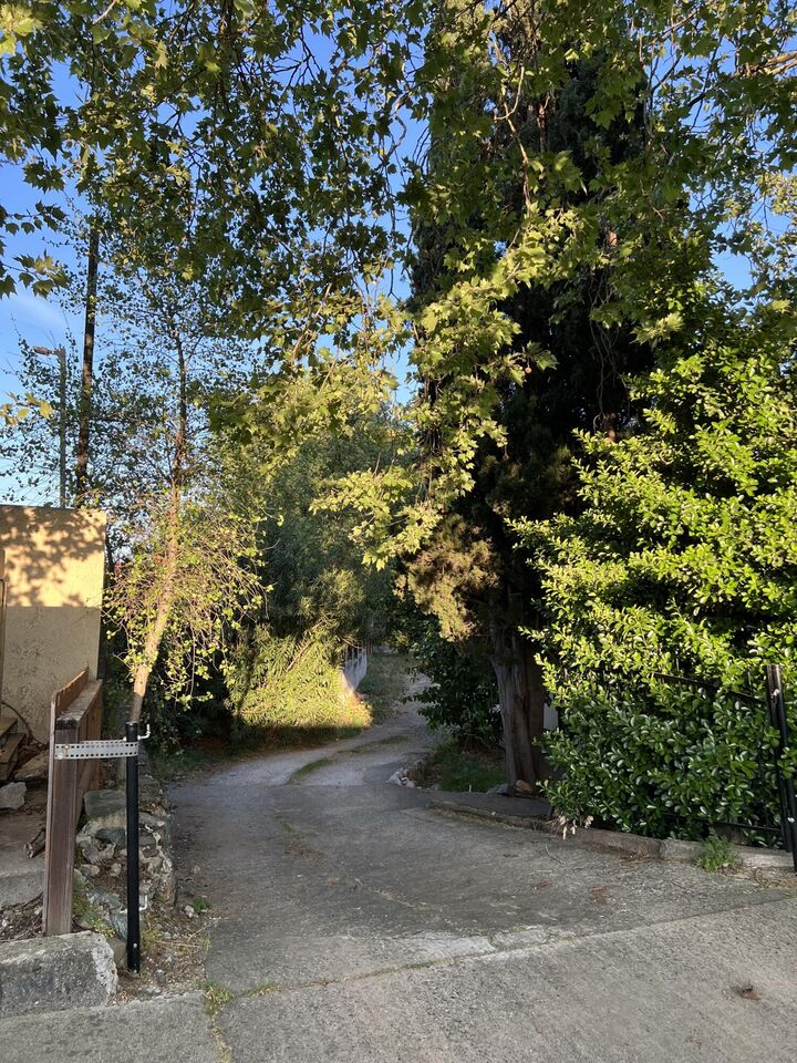 Property Photo:  1129 Magnolia Avenue  CA 96001 