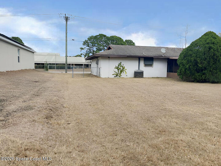 Property Photo:  1150 Waco Boulevard SE  FL 32909 