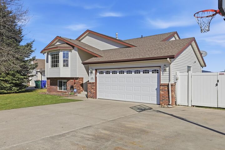 Property Photo:  19223 E 6th Ave  WA 99016 