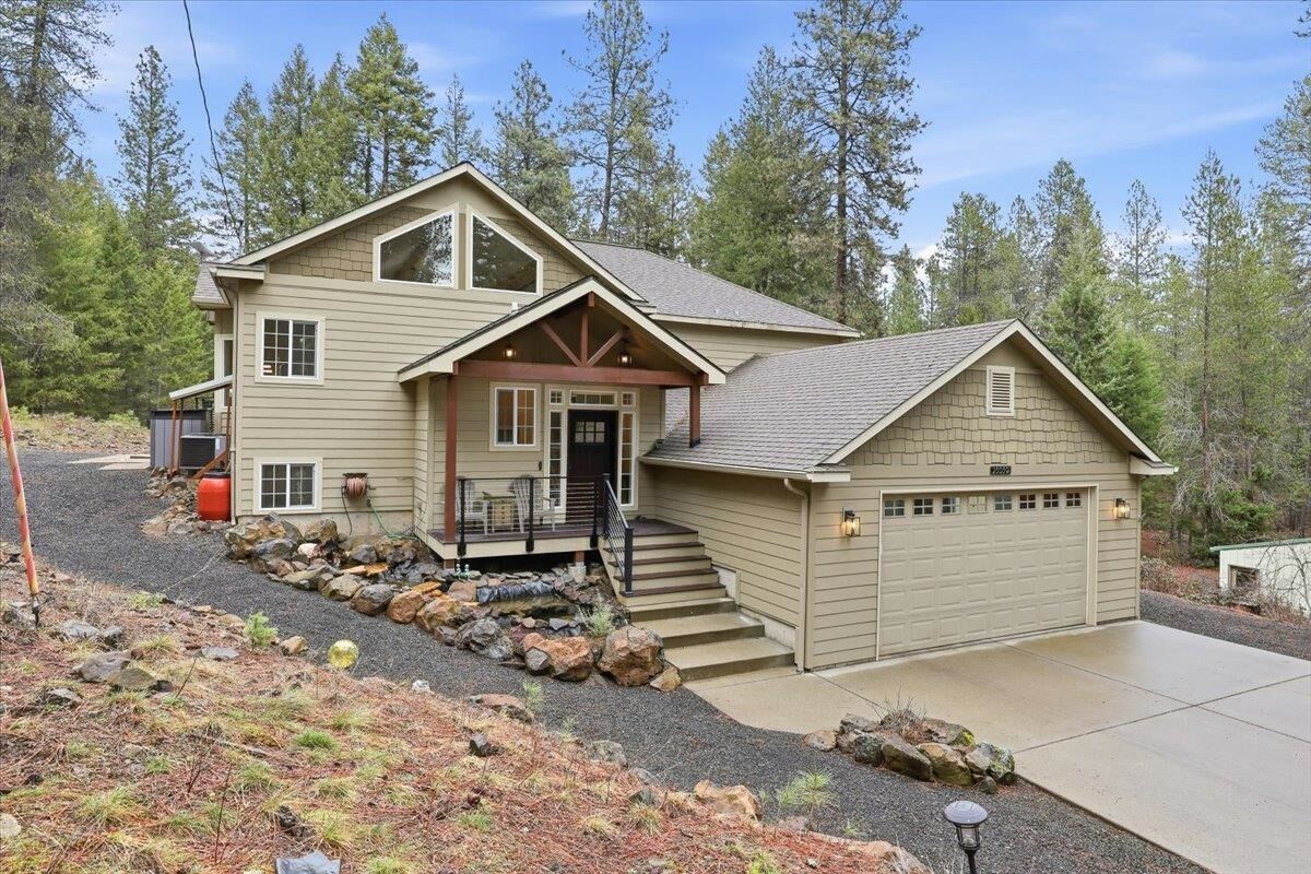 Property Photo:  23039 N Crescent Rd  WA 99003 