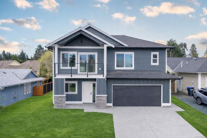 746 Doehle Ave — photo 1