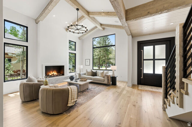 Property Photo:  5272 Heather Ln  UT 84098 