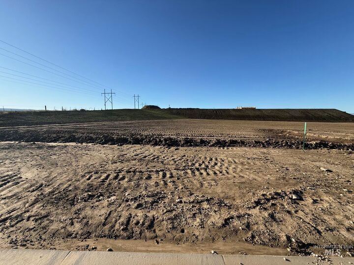 Property Photo:  2336 Powers Avenue  ID 83501-9898 