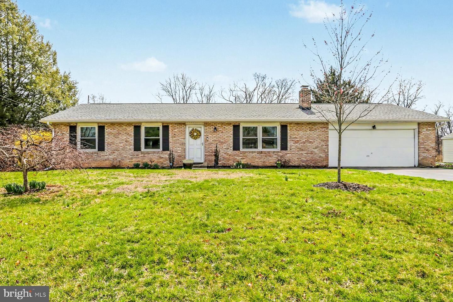 Property Photo: 23 Dewalt Drive PA 17050