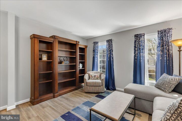 Property Photo: 734 Hetzel Terrace SE VA 20175