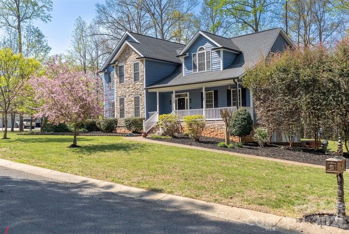 Property Photo:  114 Palmetto Drive  NC 28117 