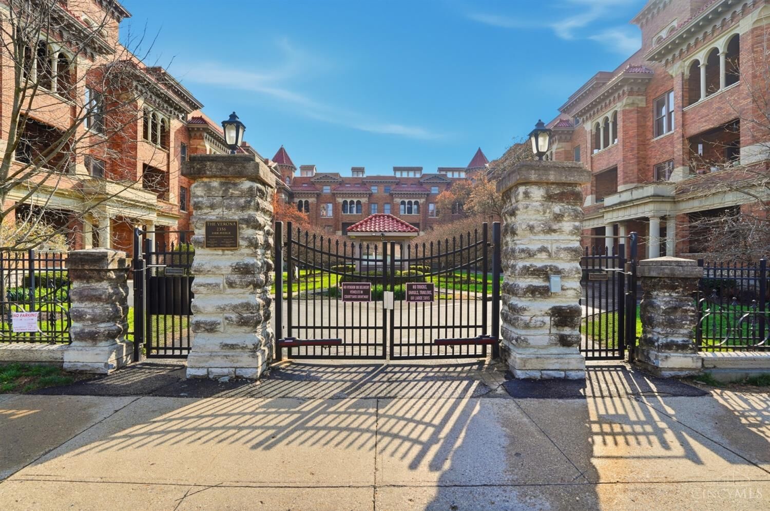 Property Photo: 2356 Park Avenue OH 45206