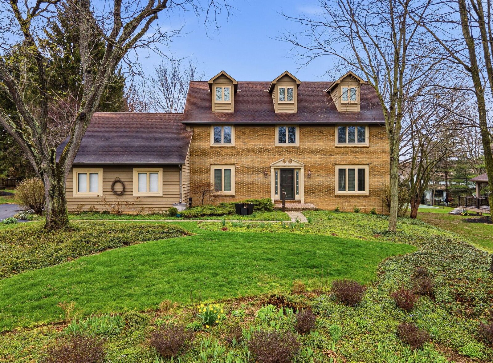 Property Photo:  742 Gatehouse Lane  OH 43235 