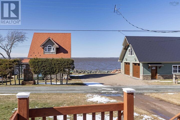 Photo de la propriété:  110 Jackson Point Road  NS B4H 3X9 