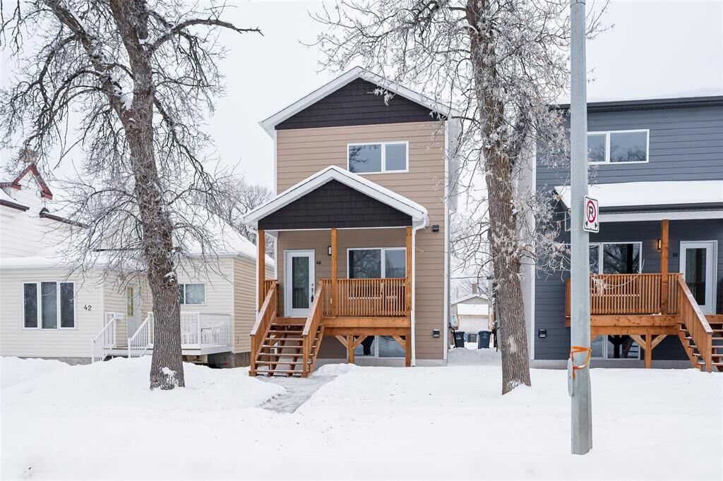 Property Photo: 40 Vivian Avenue MB R2M 0E4