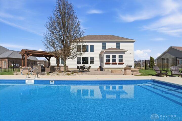 Property Photo: 1250 Macintosh Court OH 45373