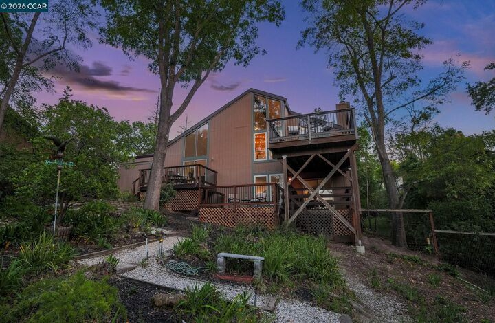 Property Photo: 1418 Linton Place CA 94553