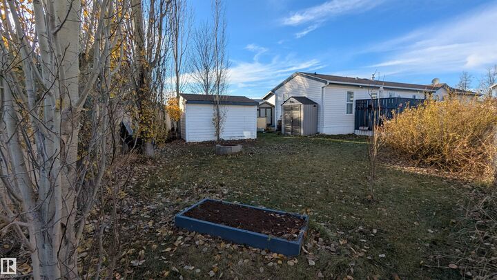 Property Photo:  53222 RR 272 1411  AB T7X 4M4 