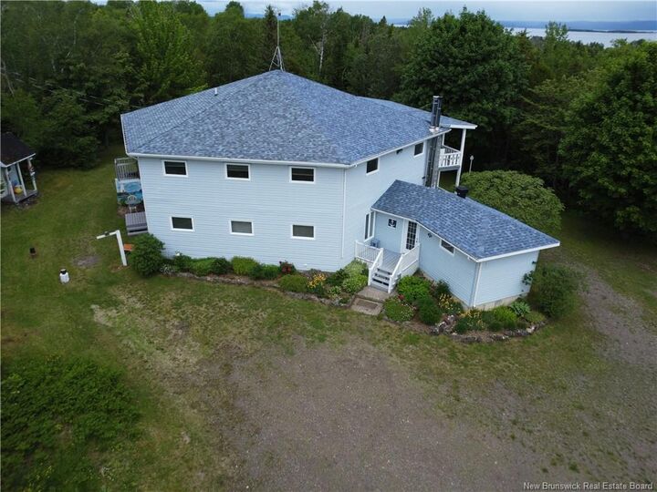 15 Benjamin Portage North — photo 1