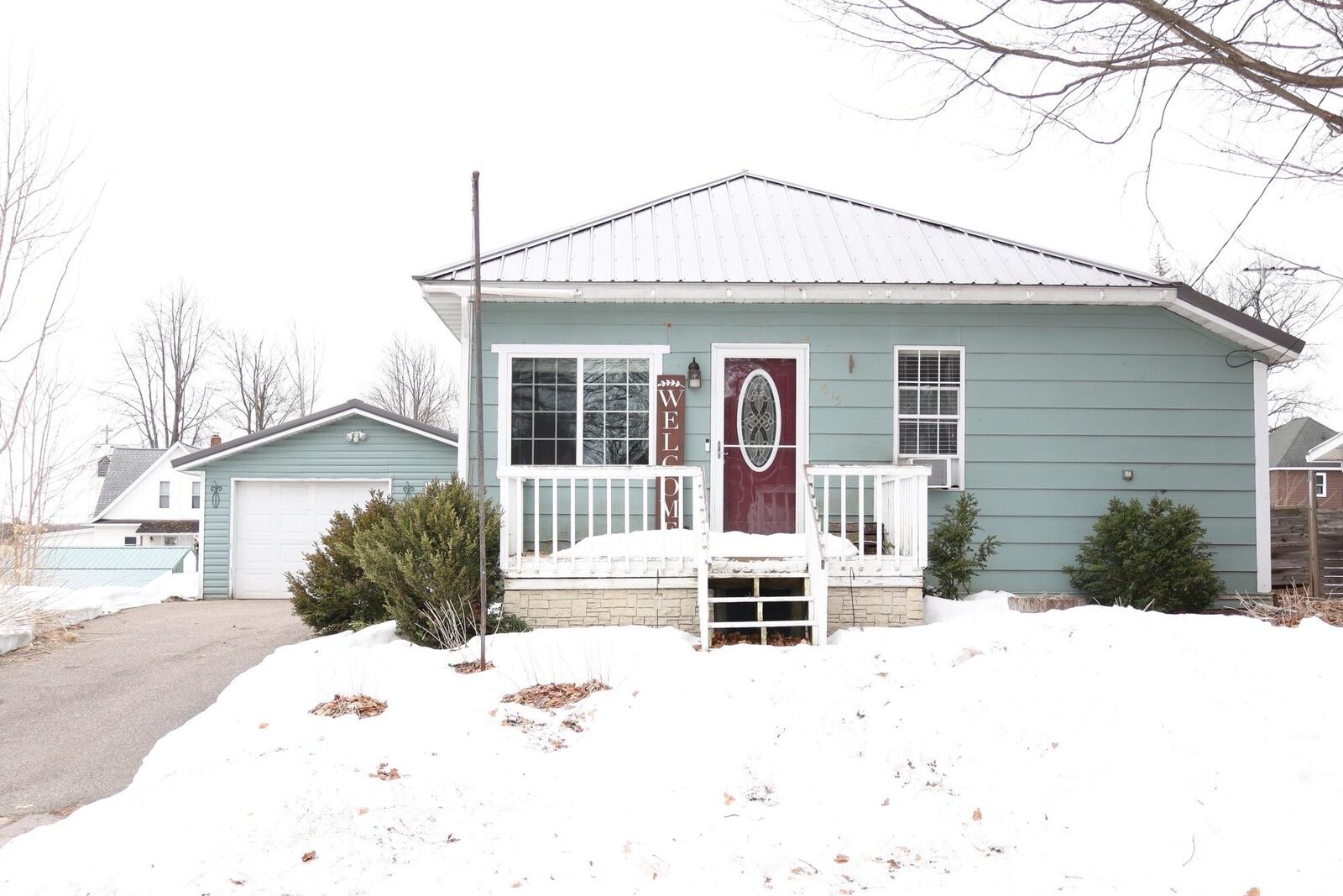 Property Photo:  415 Wausau St  WI 54414 