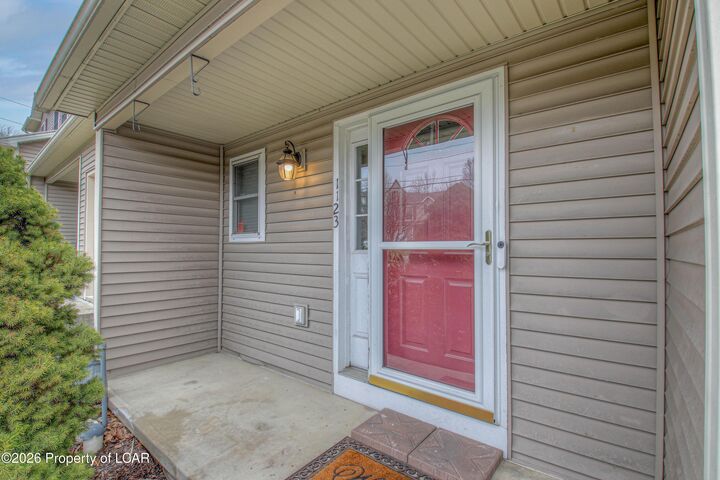 Property Photo:  1123 Sunset Drive  PA 18640 