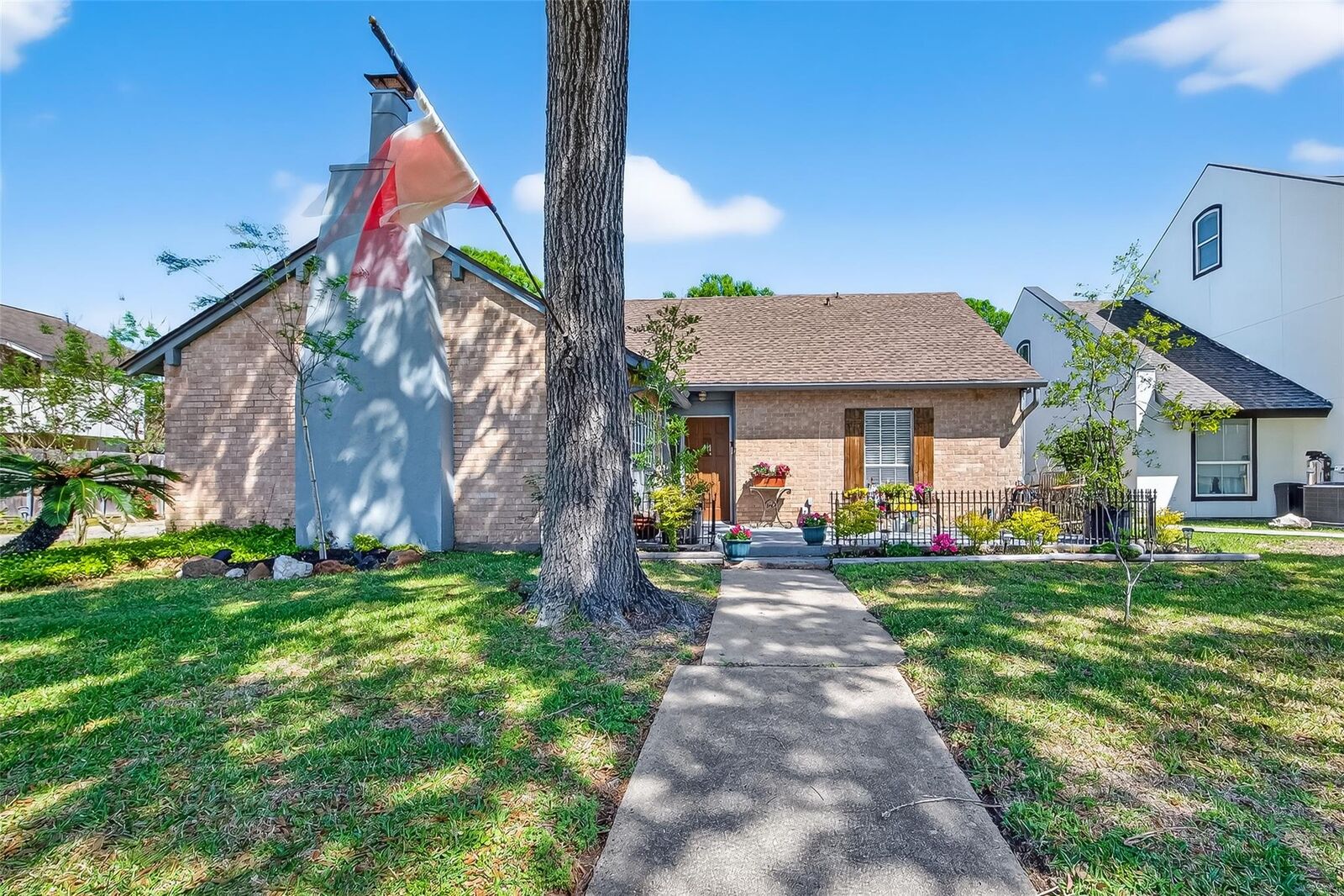 Property Photo:  3107 Silver Springs Drive  TX 77571 